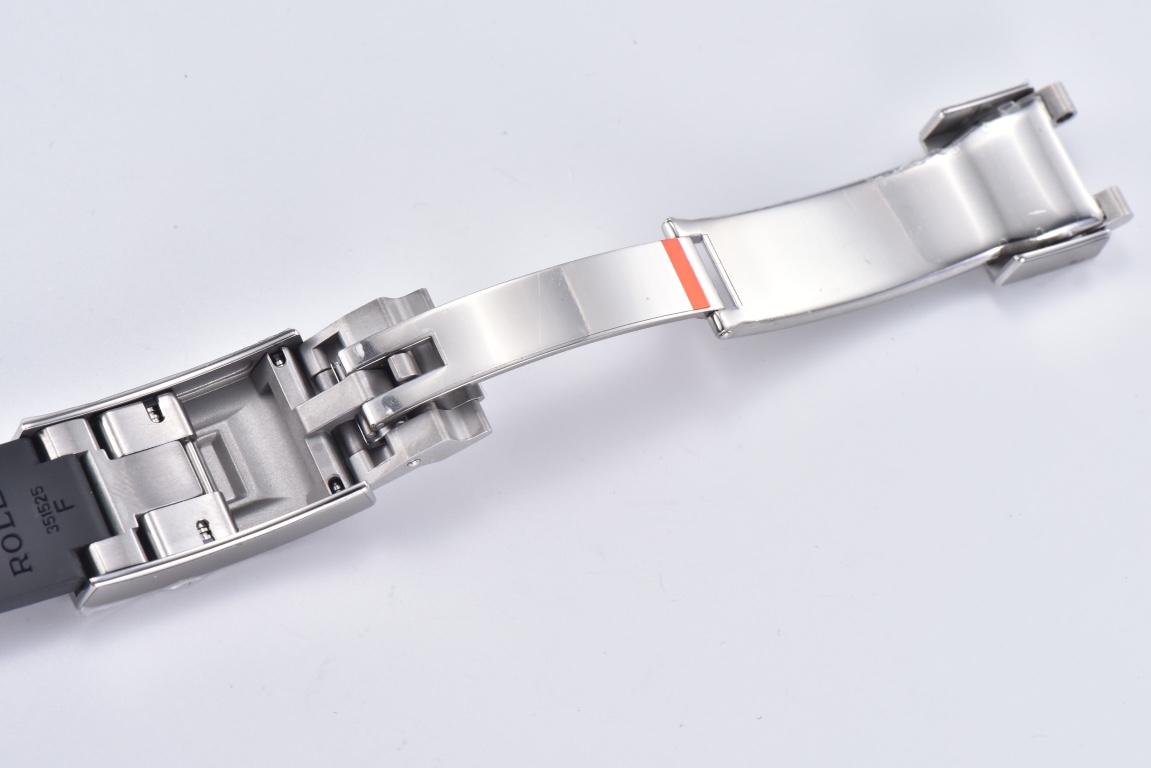 Rolex Yacht-Master 226659-0002 42mm Clean Factory 1:1 904L Black Dial 3D Black Ceramic Bezel on Black Oysterflex Strap SA3235 Movement - Image 6