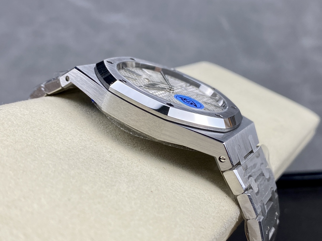 Royal Oak 15400 0036