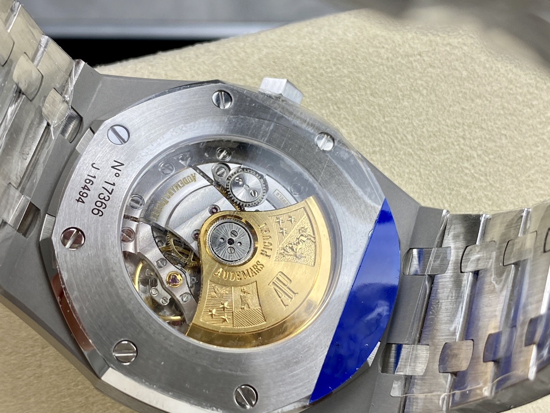 Royal Oak 15400 0038