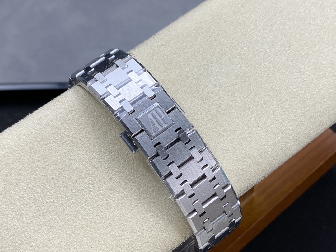 Royal Oak 15510 0018