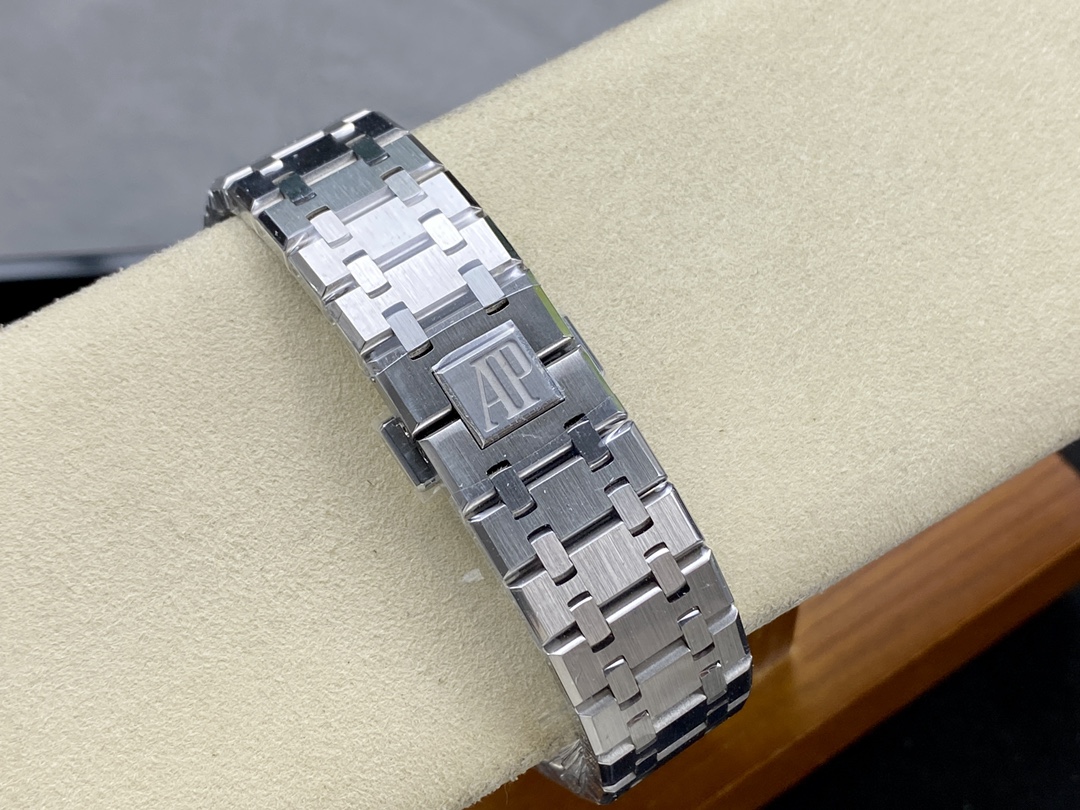 Royal Oak 41mm 15510 APS Factory Black Dial 4302 Movement - Image 8