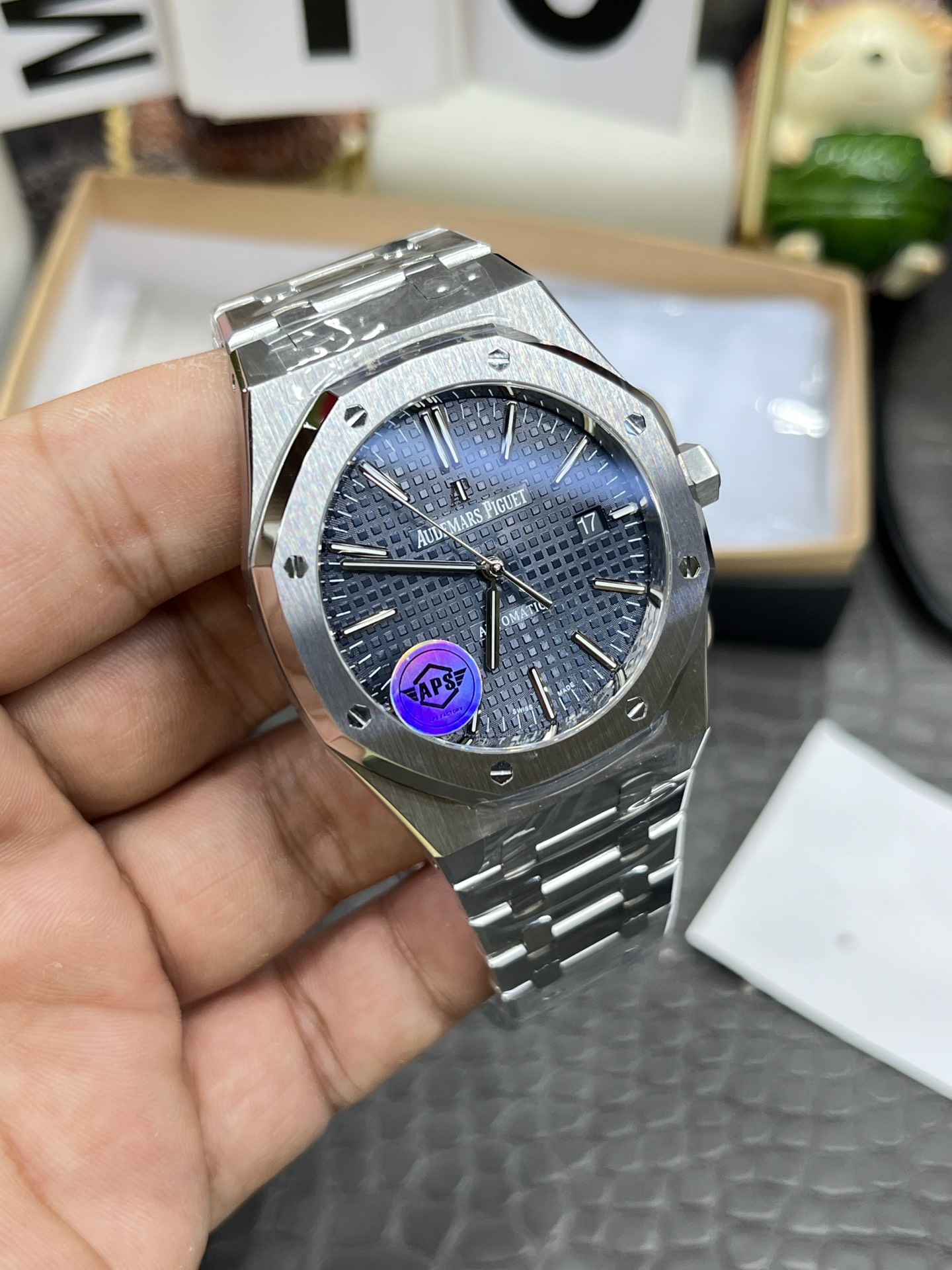 Royal Oak 41mm 15400 APS Factory Blue Dial 3120 Movement3